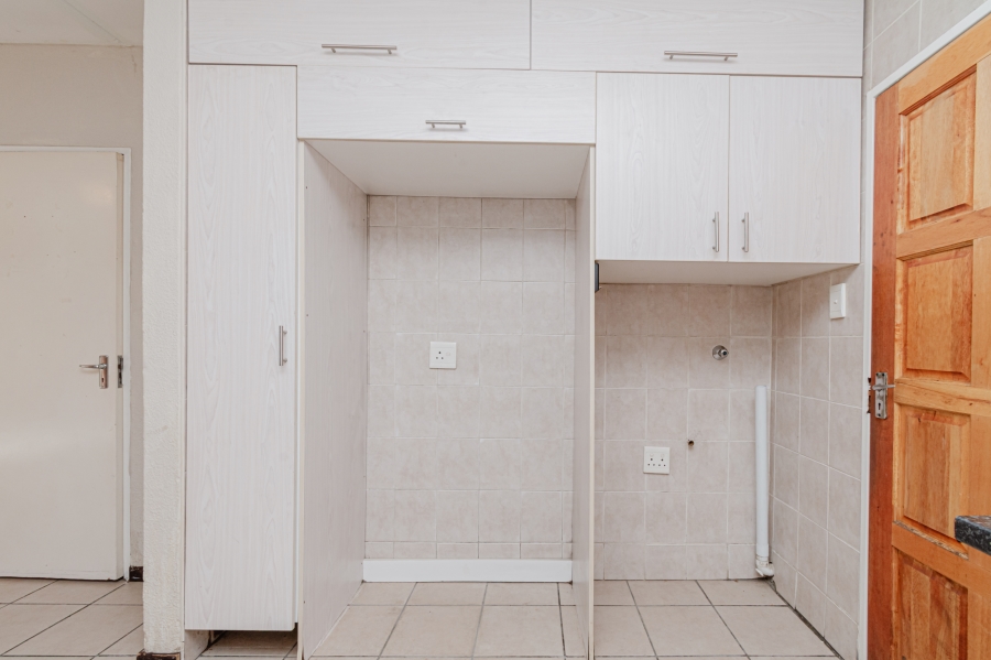 2 Bedroom Property for Sale in North Riding Gauteng