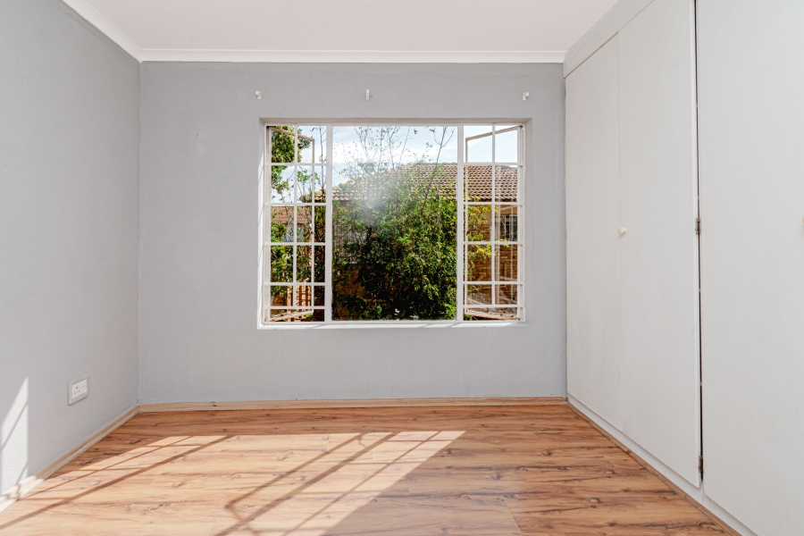 2 Bedroom Property for Sale in North Riding Gauteng