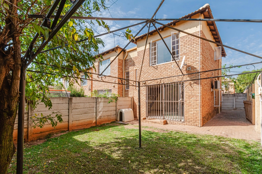 2 Bedroom Property for Sale in North Riding Gauteng