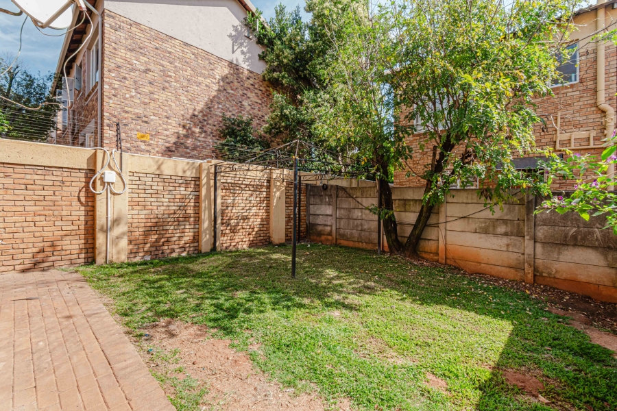 2 Bedroom Property for Sale in North Riding Gauteng