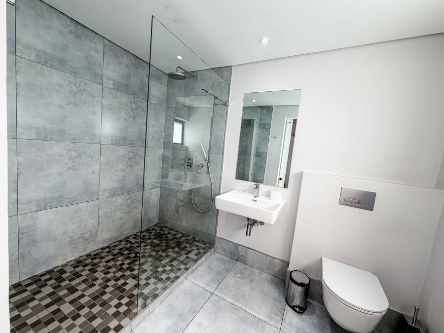 6 Bedroom Property for Sale in Moreleta Park Gauteng