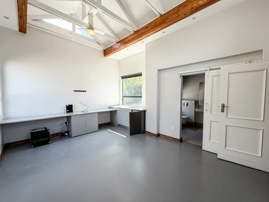 6 Bedroom Property for Sale in Moreleta Park Gauteng