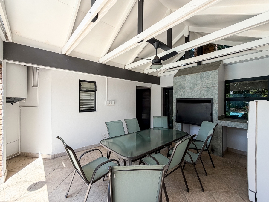 6 Bedroom Property for Sale in Moreleta Park Gauteng