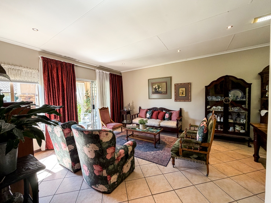 3 Bedroom Property for Sale in Equestria Gauteng