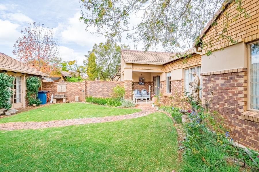 3 Bedroom Property for Sale in Equestria Gauteng