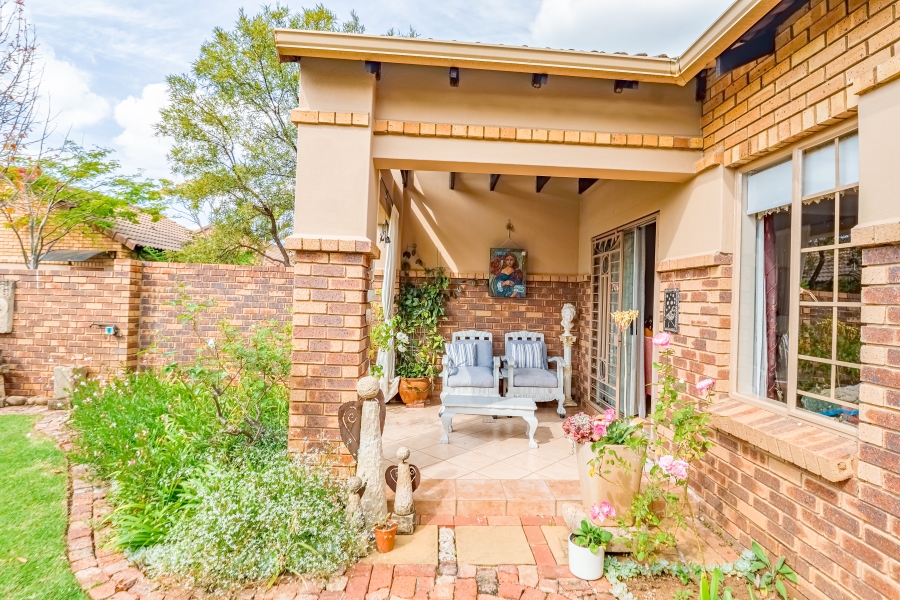 3 Bedroom Property for Sale in Equestria Gauteng