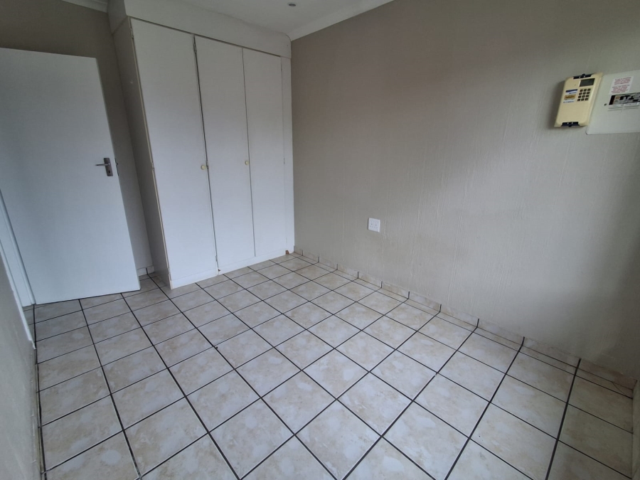 To Let 2 Bedroom Property for Rent in Strubensvallei Gauteng