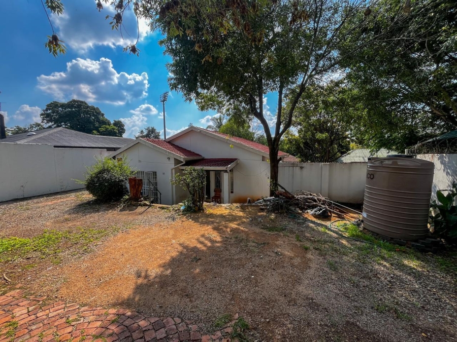 To Let 5 Bedroom Property for Rent in Westdene Gauteng