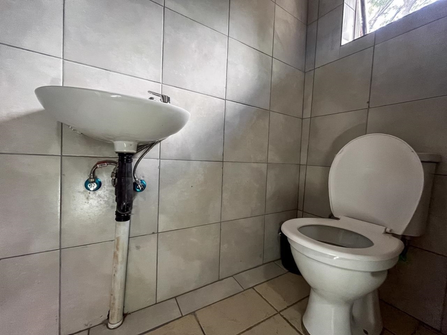 To Let 5 Bedroom Property for Rent in Westdene Gauteng