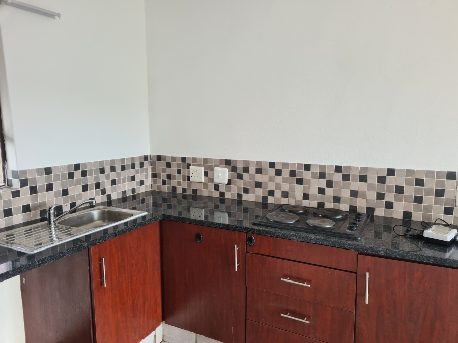 To Let 2 Bedroom Property for Rent in Discovery Gauteng