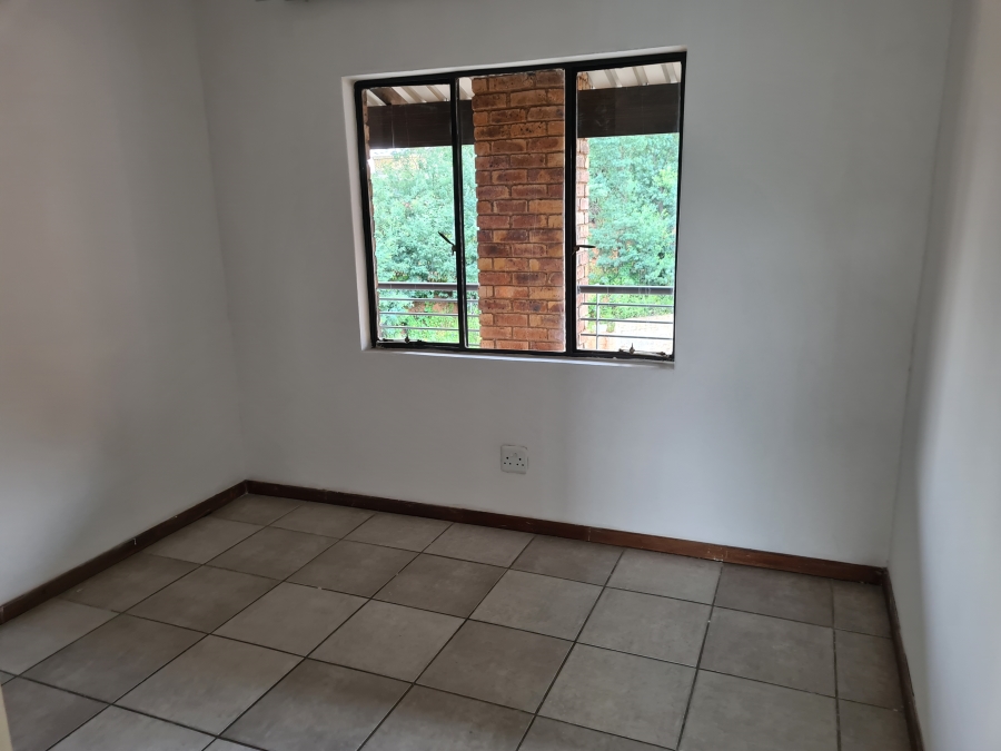 To Let 2 Bedroom Property for Rent in Discovery Gauteng