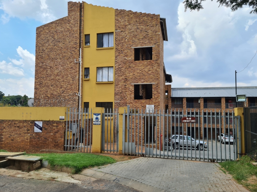 To Let 2 Bedroom Property for Rent in Discovery Gauteng