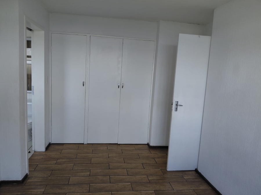To Let 3 Bedroom Property for Rent in Windsor East Gauteng