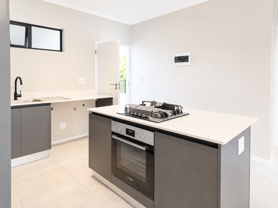 To Let 2 Bedroom Property for Rent in Atholl Gauteng
