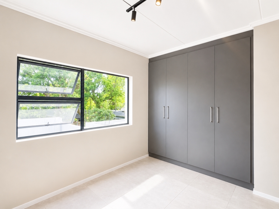 To Let 2 Bedroom Property for Rent in Atholl Gauteng