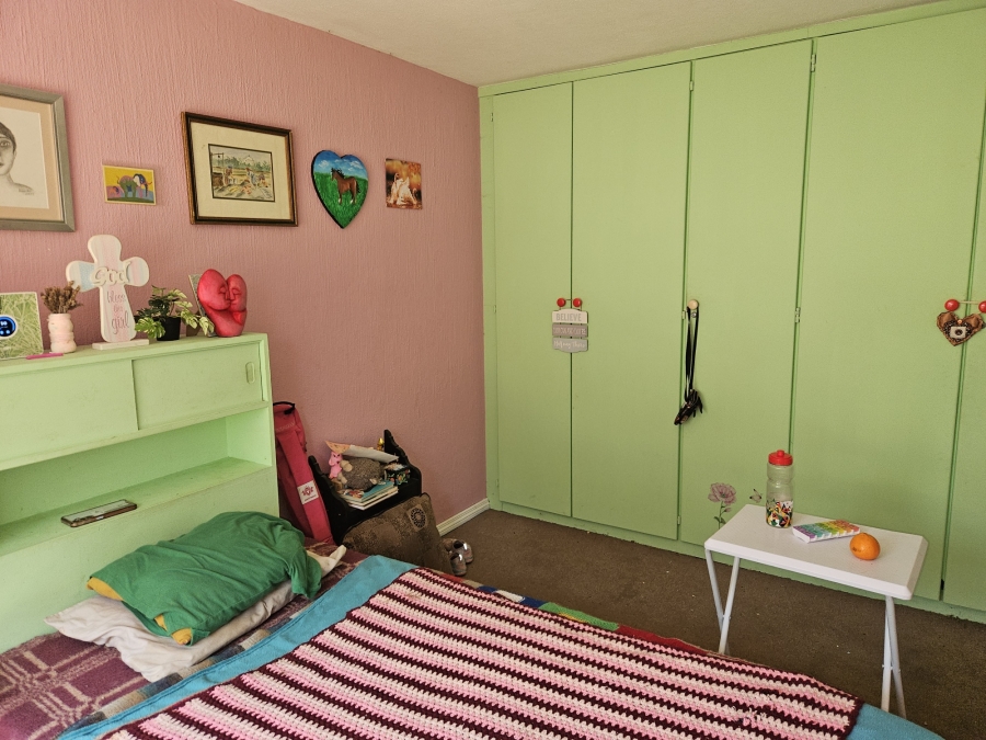 3 Bedroom Property for Sale in Faerie Glen Gauteng