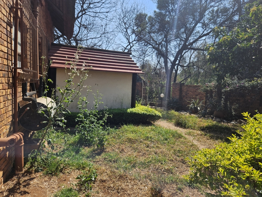 3 Bedroom Property for Sale in Faerie Glen Gauteng