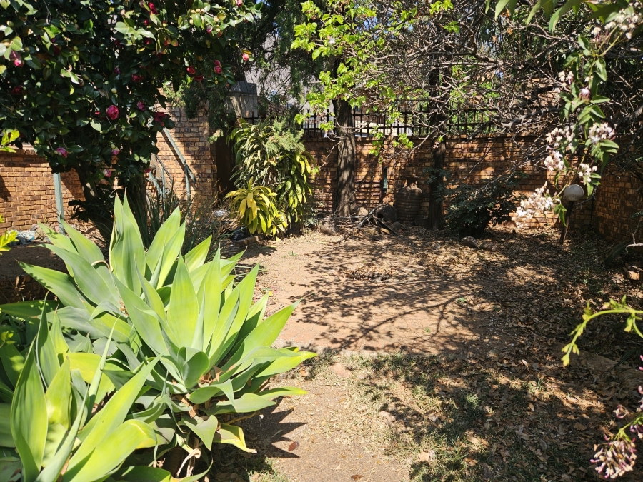 3 Bedroom Property for Sale in Faerie Glen Gauteng