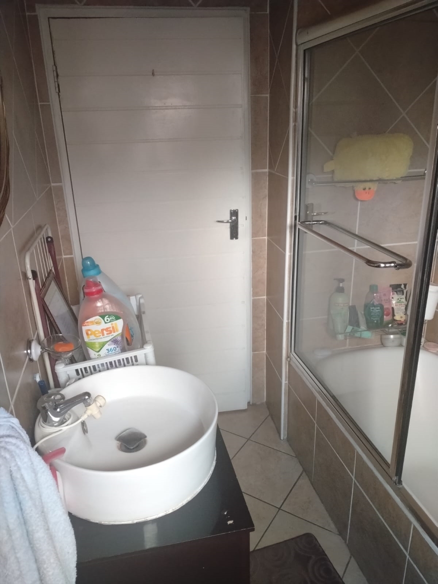 2 Bedroom Property for Sale in Naturena Gauteng