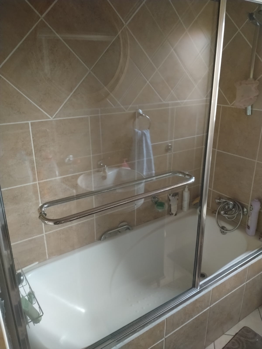 2 Bedroom Property for Sale in Naturena Gauteng