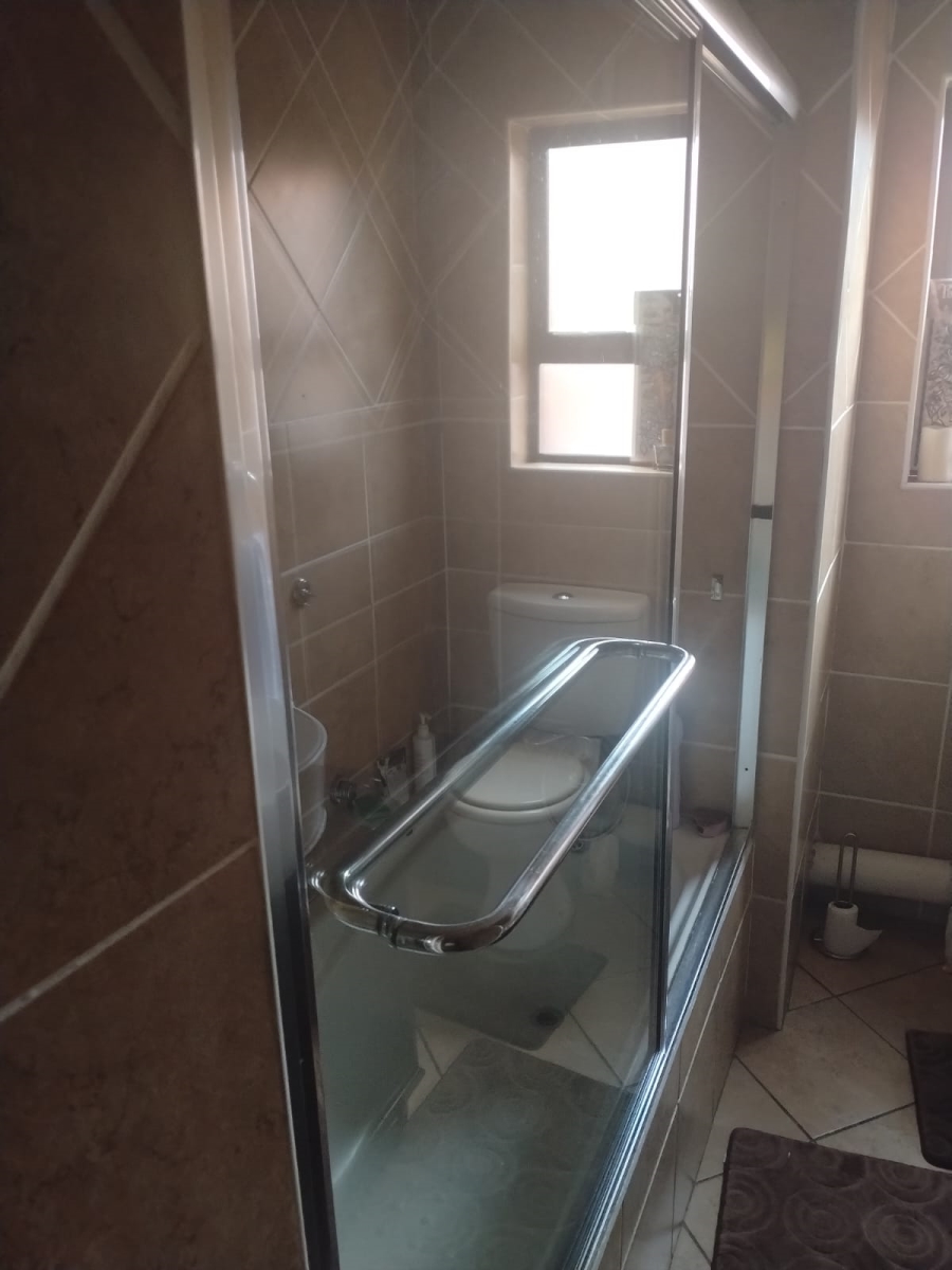 2 Bedroom Property for Sale in Naturena Gauteng