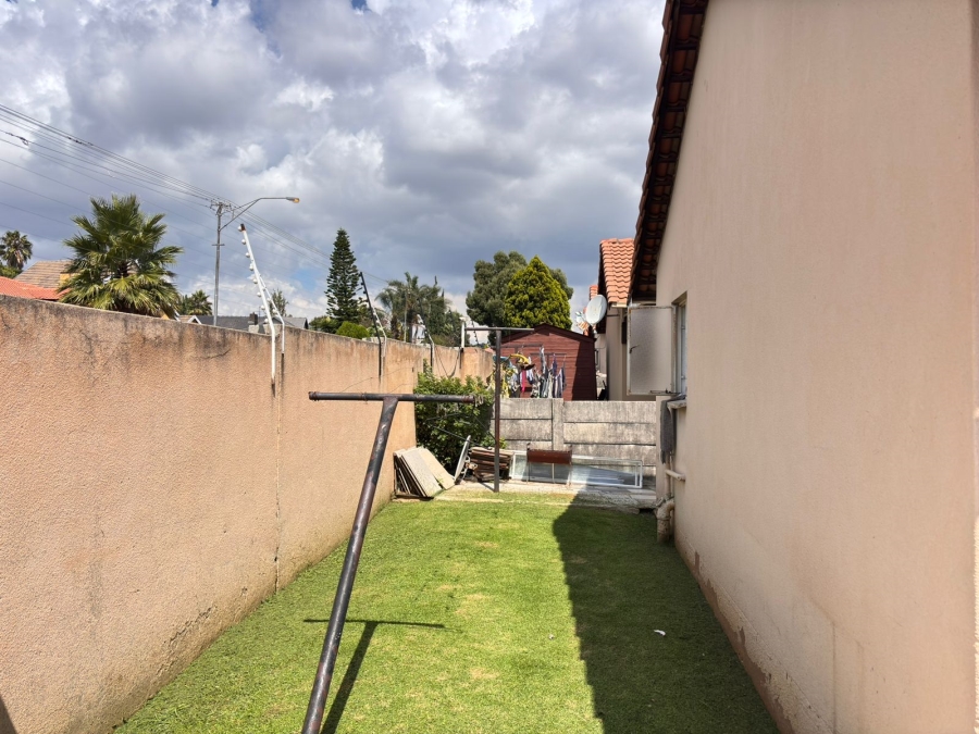 3 Bedroom Property for Sale in Ormonde Gauteng