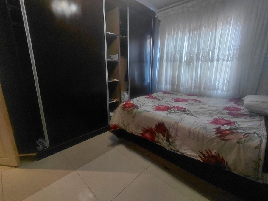 To Let 4 Bedroom Property for Rent in Emdeni Gauteng