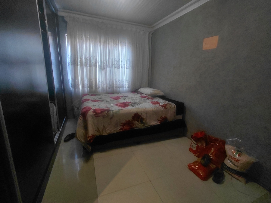 To Let 4 Bedroom Property for Rent in Emdeni Gauteng