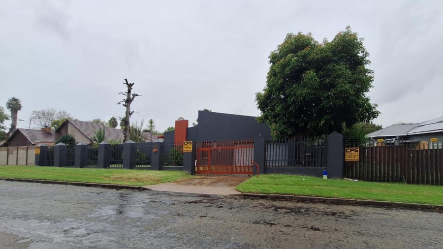 3 Bedroom Property for Sale in Raceview Gauteng