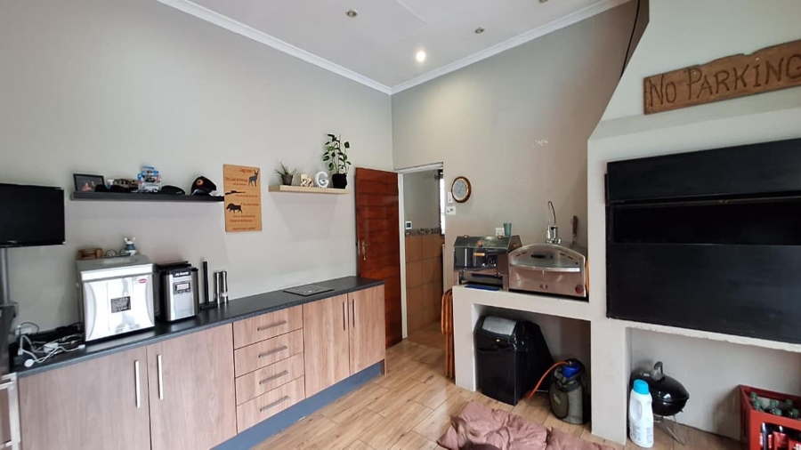 3 Bedroom Property for Sale in Raceview Gauteng