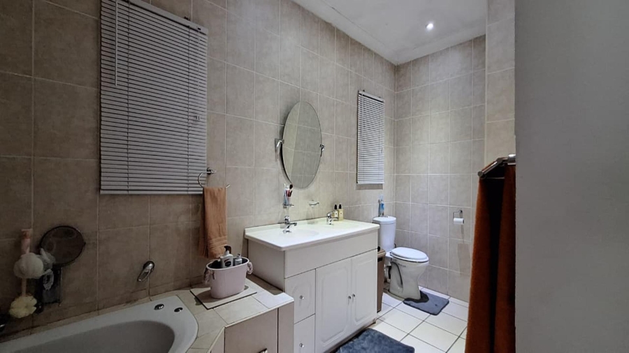 3 Bedroom Property for Sale in Raceview Gauteng
