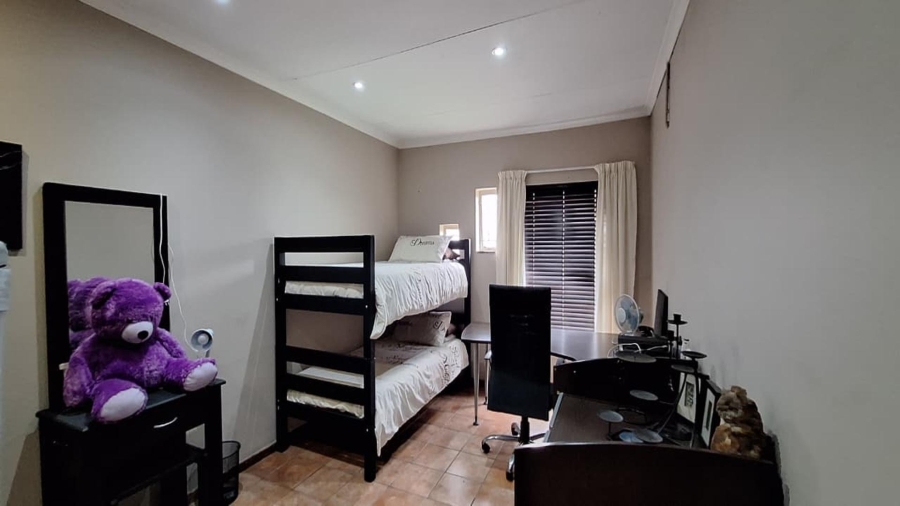 3 Bedroom Property for Sale in Raceview Gauteng