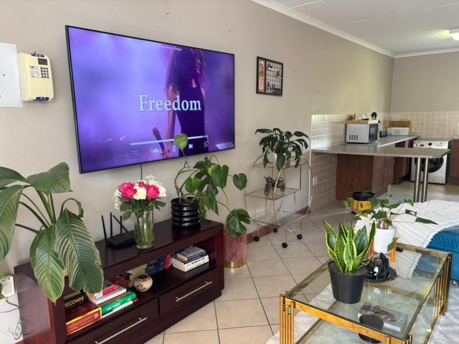 To Let 2 Bedroom Property for Rent in Groblerpark Gauteng