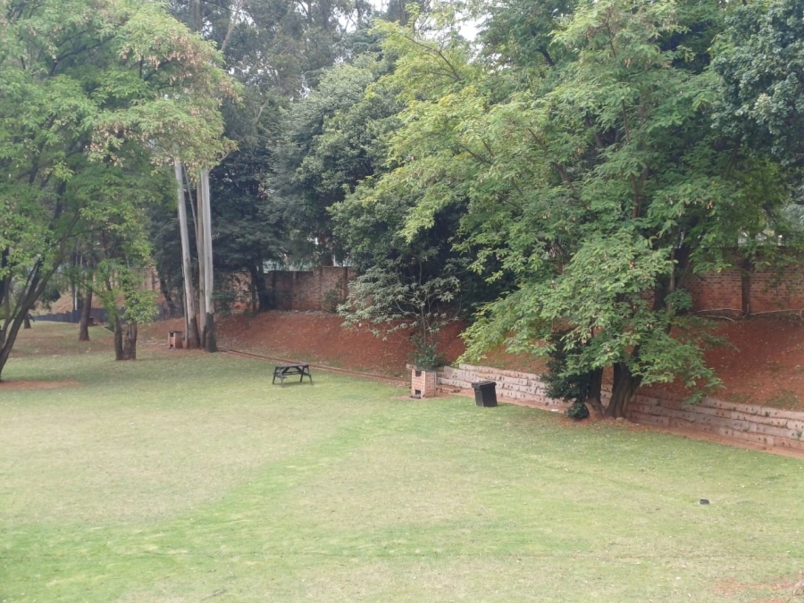 1 Bedroom Property for Sale in Braamfontein Gauteng