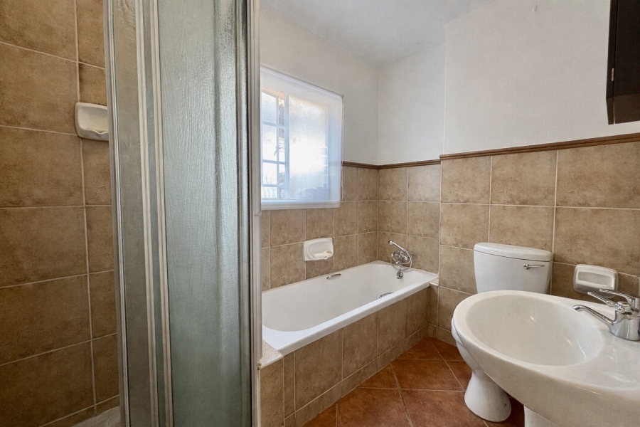 2 Bedroom Property for Sale in Equestria Gauteng