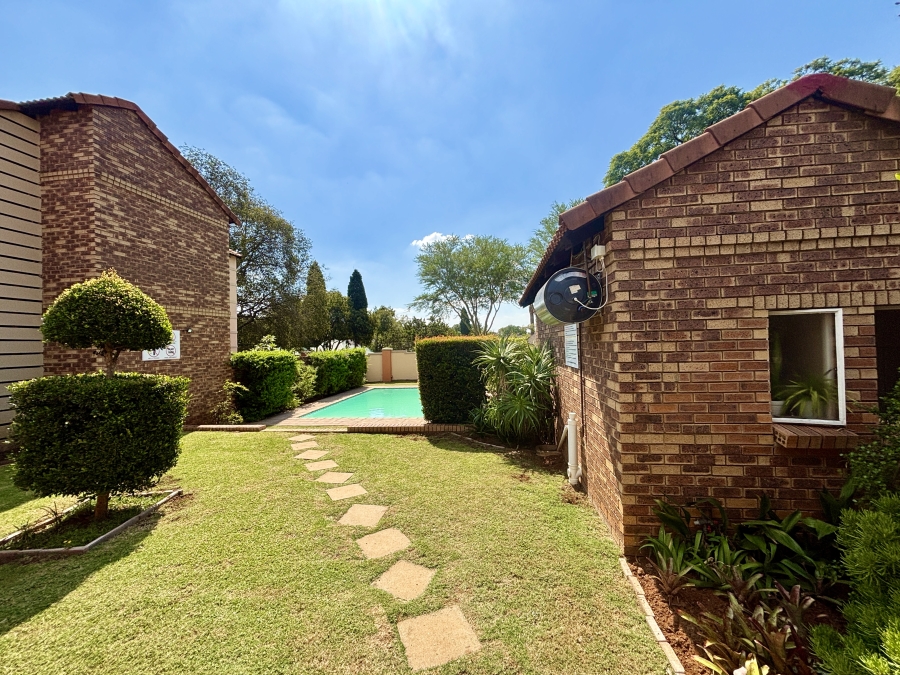 2 Bedroom Property for Sale in Equestria Gauteng