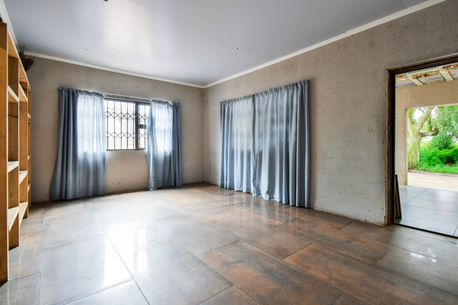 4 Bedroom Property for Sale in Elardus Park Gauteng