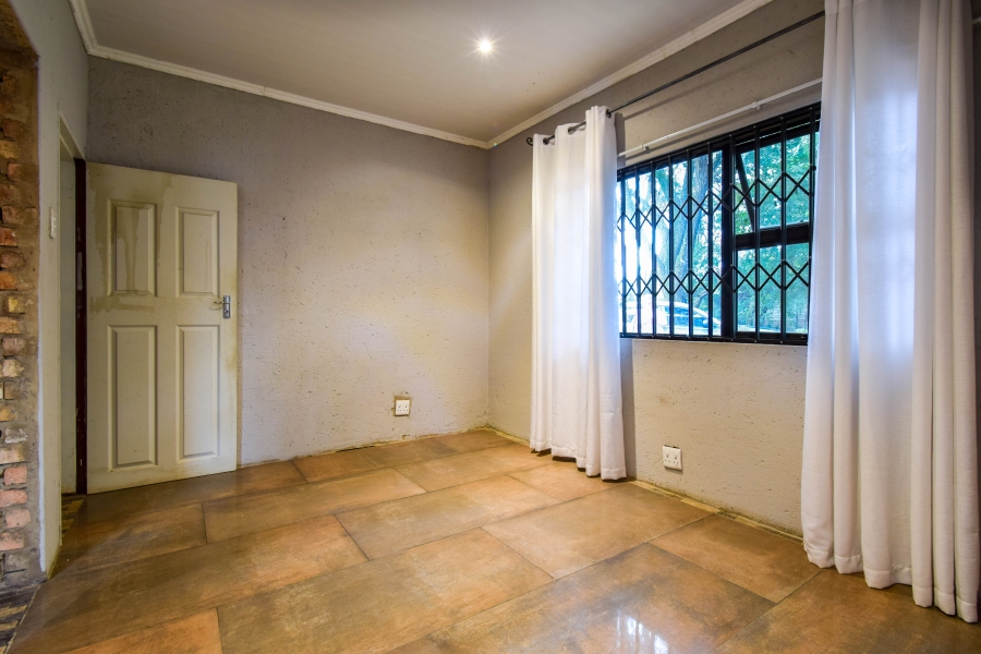 4 Bedroom Property for Sale in Elardus Park Gauteng