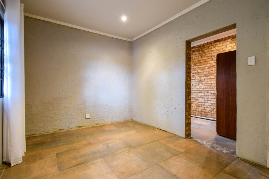 4 Bedroom Property for Sale in Elardus Park Gauteng