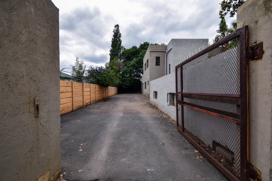 4 Bedroom Property for Sale in Elardus Park Gauteng