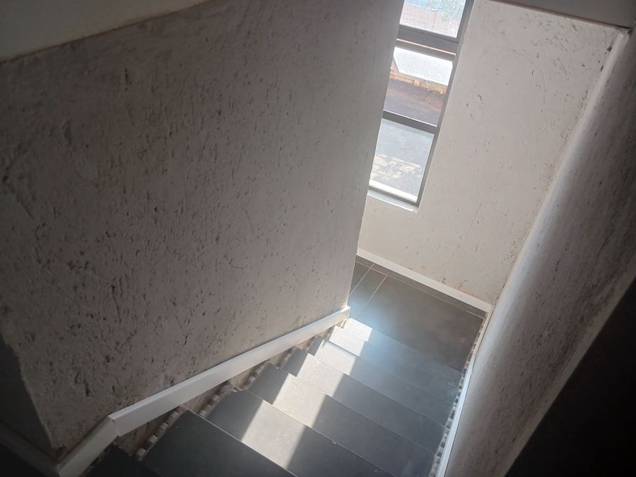 4 Bedroom Property for Sale in Elardus Park Gauteng