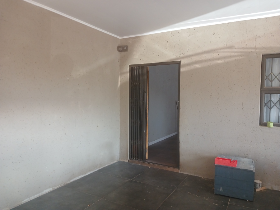 4 Bedroom Property for Sale in Elardus Park Gauteng