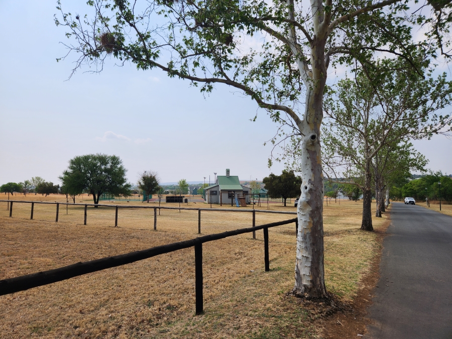 0 Bedroom Property for Sale in Waterlake Farm Lifestyle Estate Gauteng