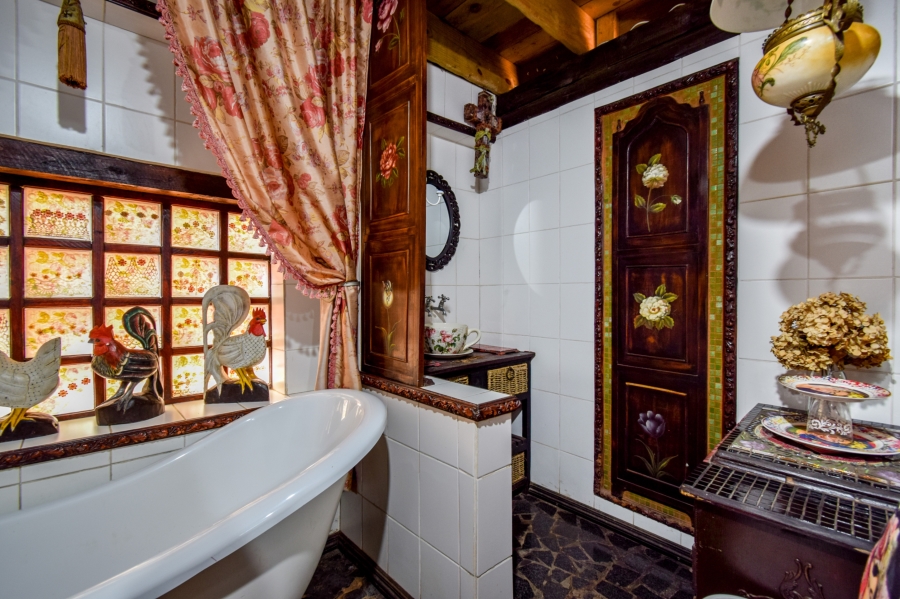 10 Bedroom Property for Sale in Winternest Gauteng