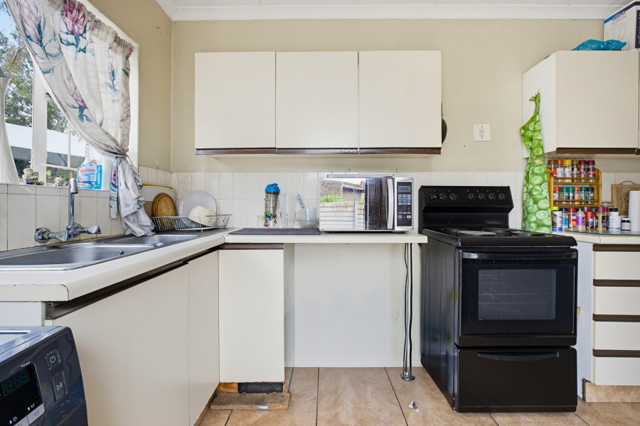 3 Bedroom Property for Sale in Illiondale Gauteng