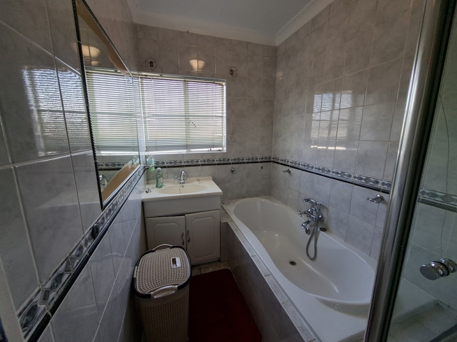 3 Bedroom Property for Sale in Klopperpark Gauteng