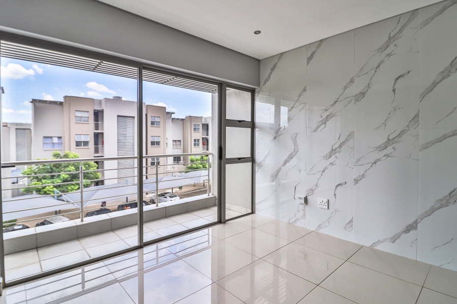 To Let 2 Bedroom Property for Rent in Broadacres Gauteng