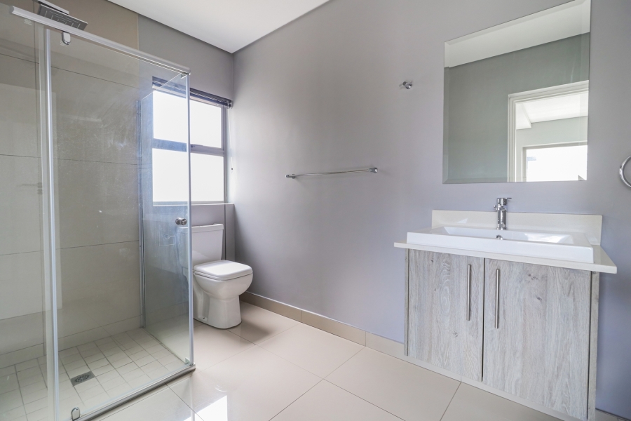 To Let 2 Bedroom Property for Rent in Broadacres Gauteng