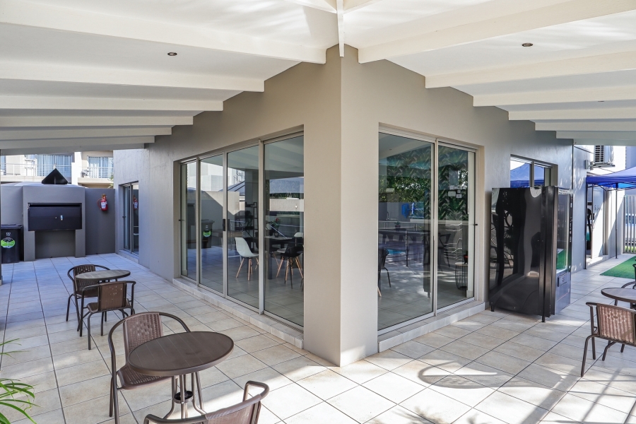 To Let 2 Bedroom Property for Rent in Broadacres Gauteng