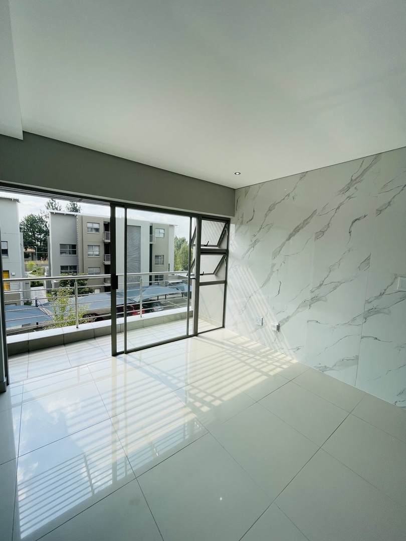 To Let 2 Bedroom Property for Rent in Broadacres Gauteng